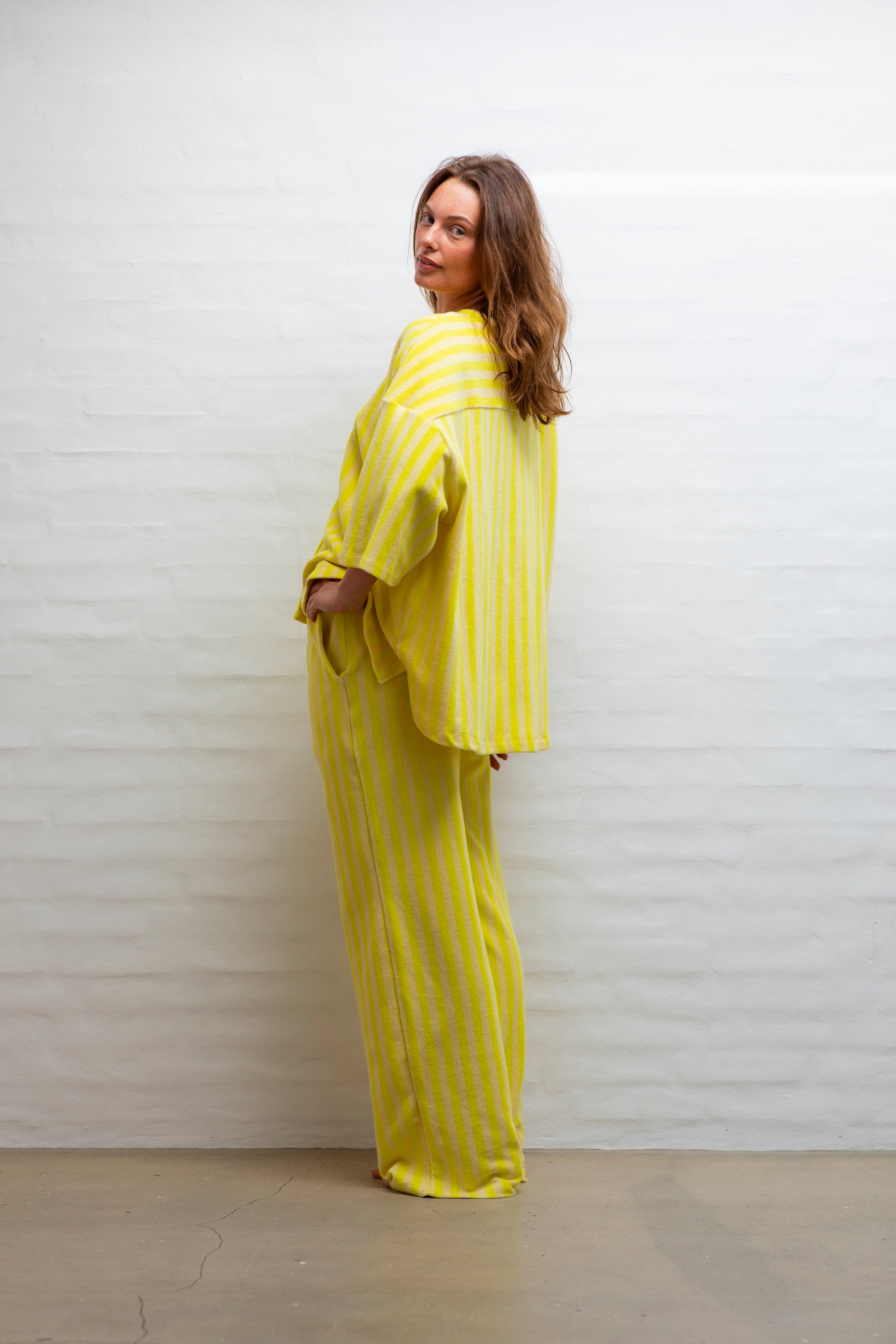 Naram Oversized Shirt, pristine & neon yellow