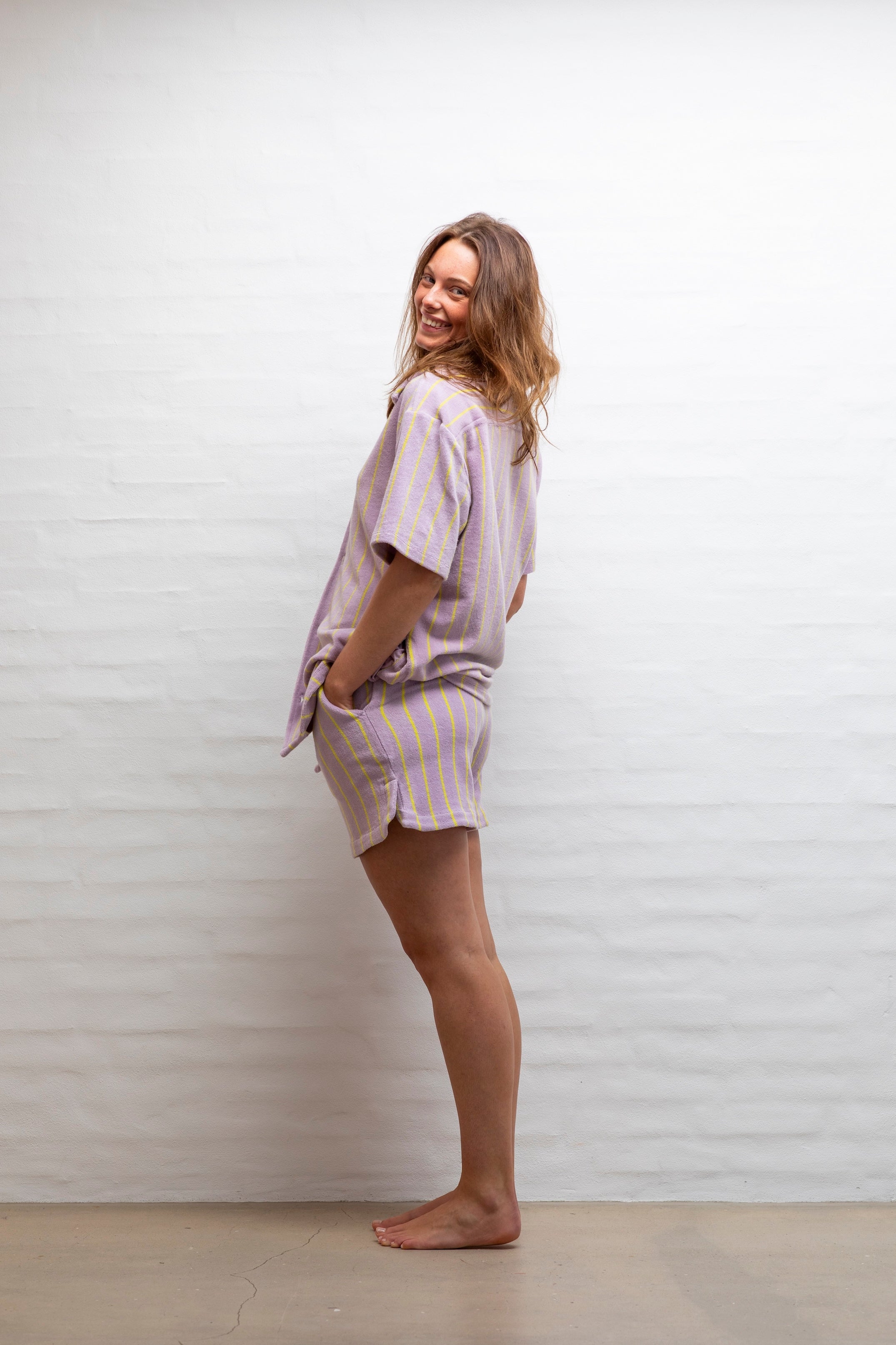 Naram Gym Shorts, lilac & neon yellow