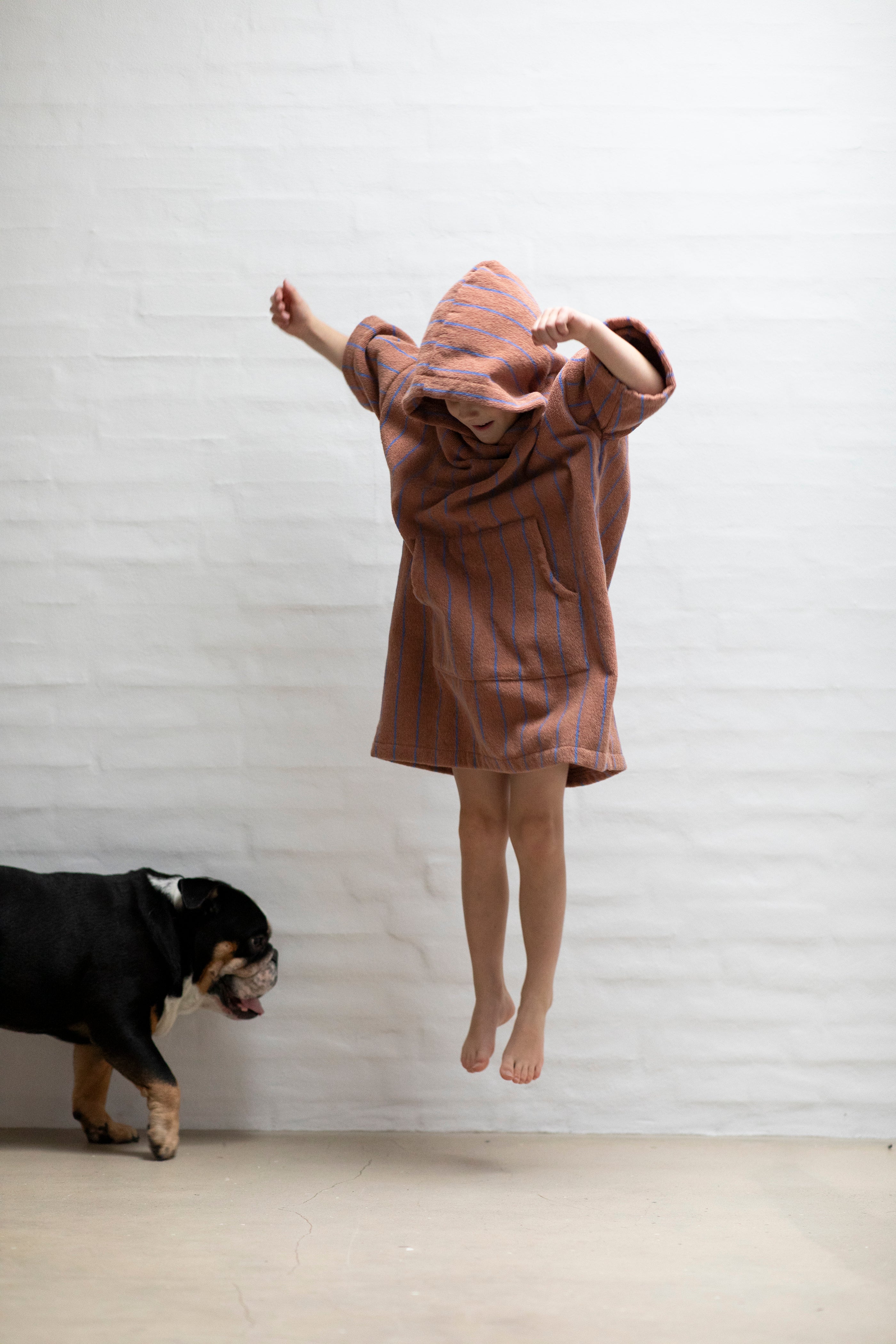 Naram Kids Poncho, camel & ultramarine