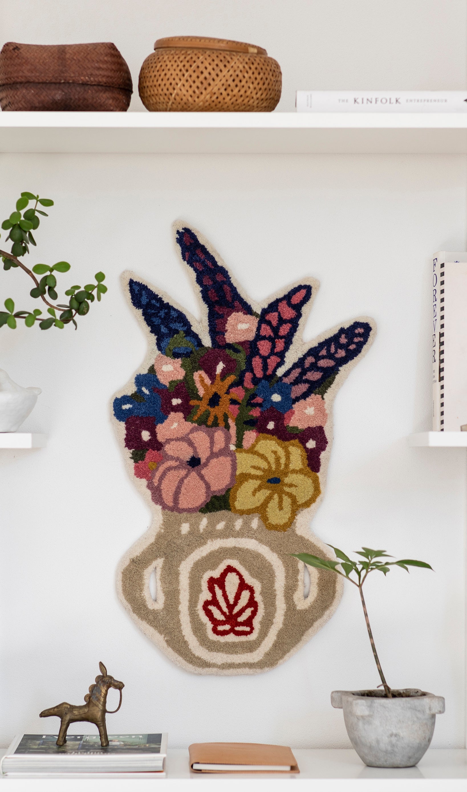 Flower Vase Rug