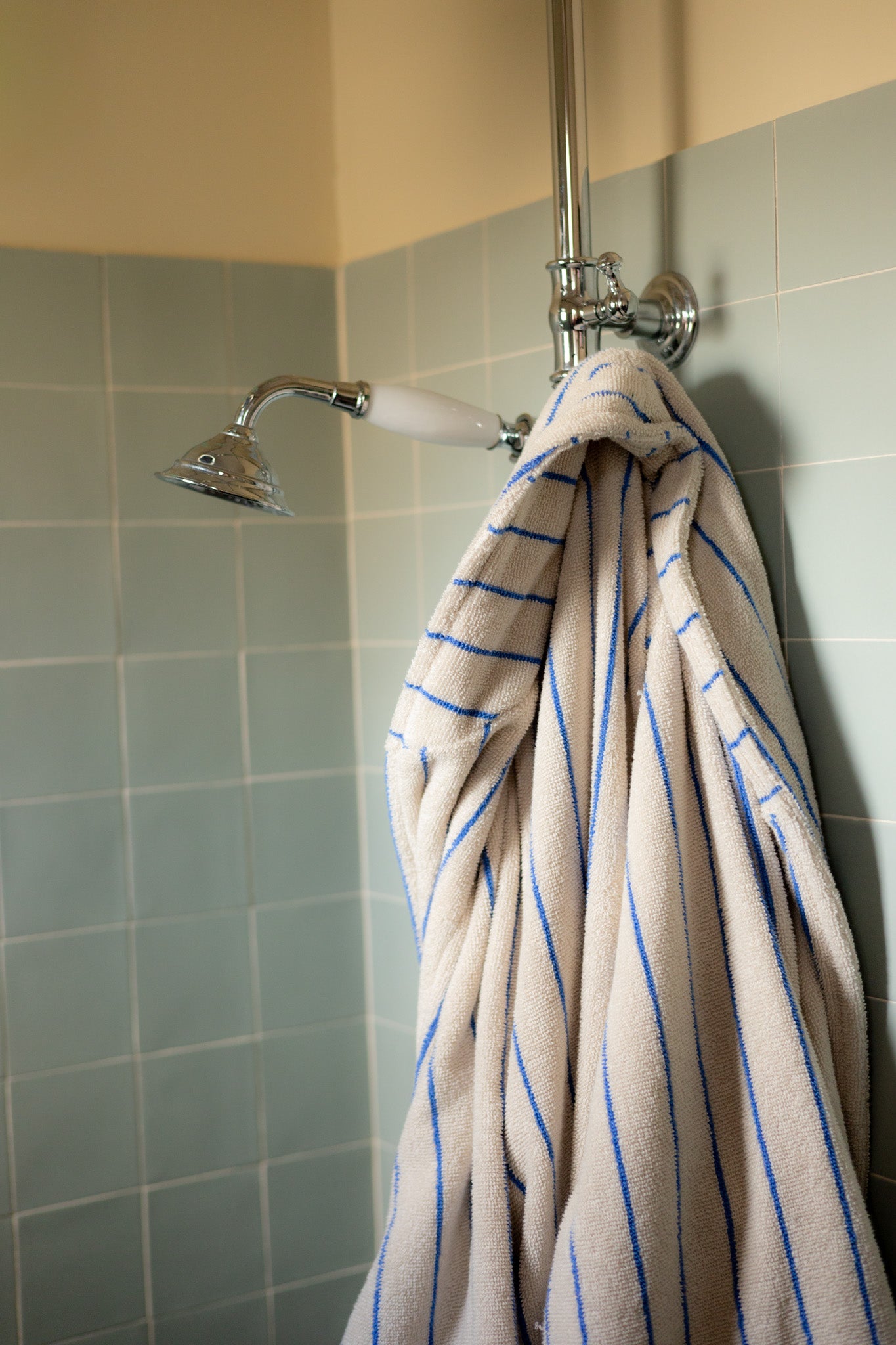 Naram Bathrobe, moonbeam & ultramarine