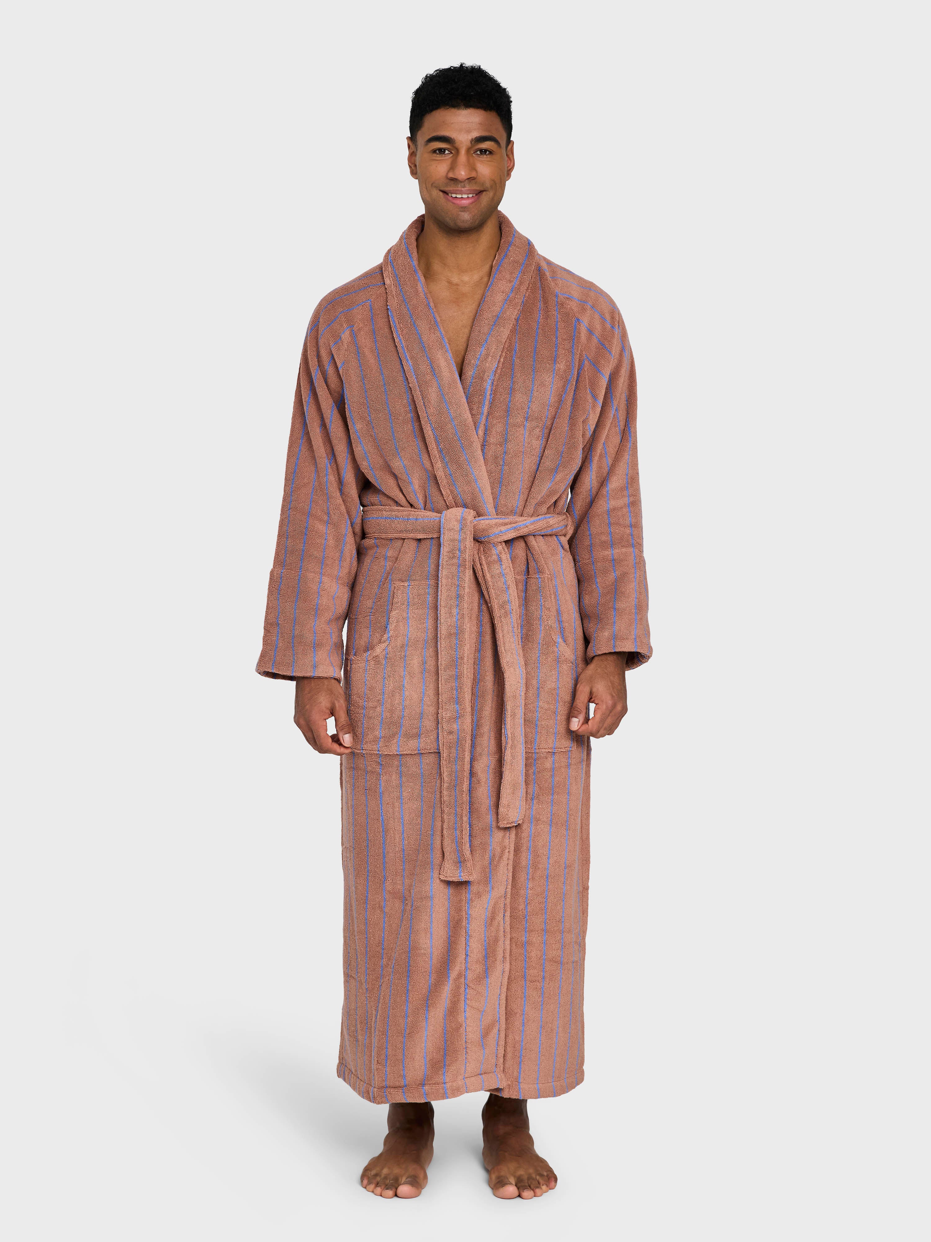 Naram Bathrobe, camel & ultramarine