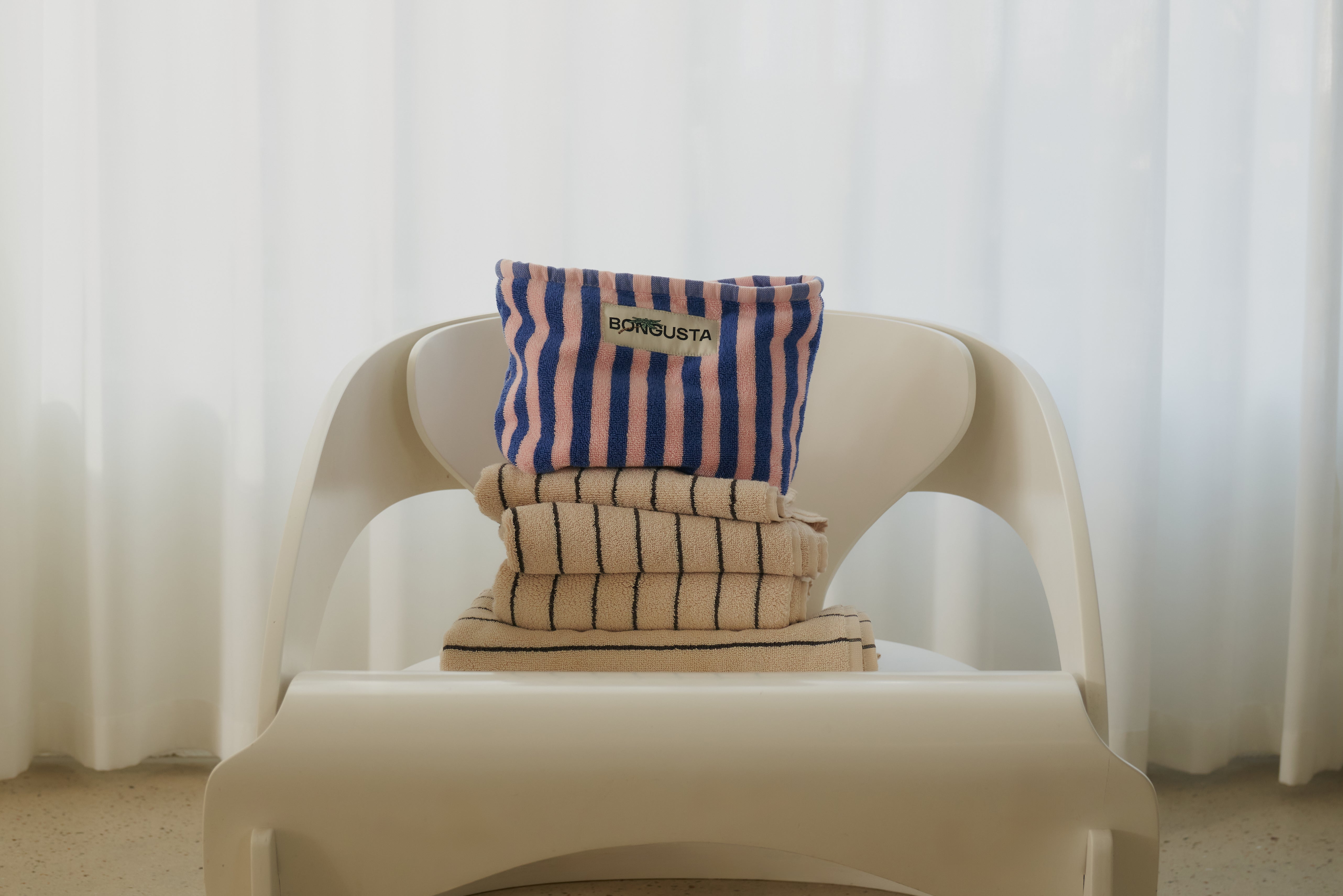 Naram Toiletry Bag, dazzling blue & rose