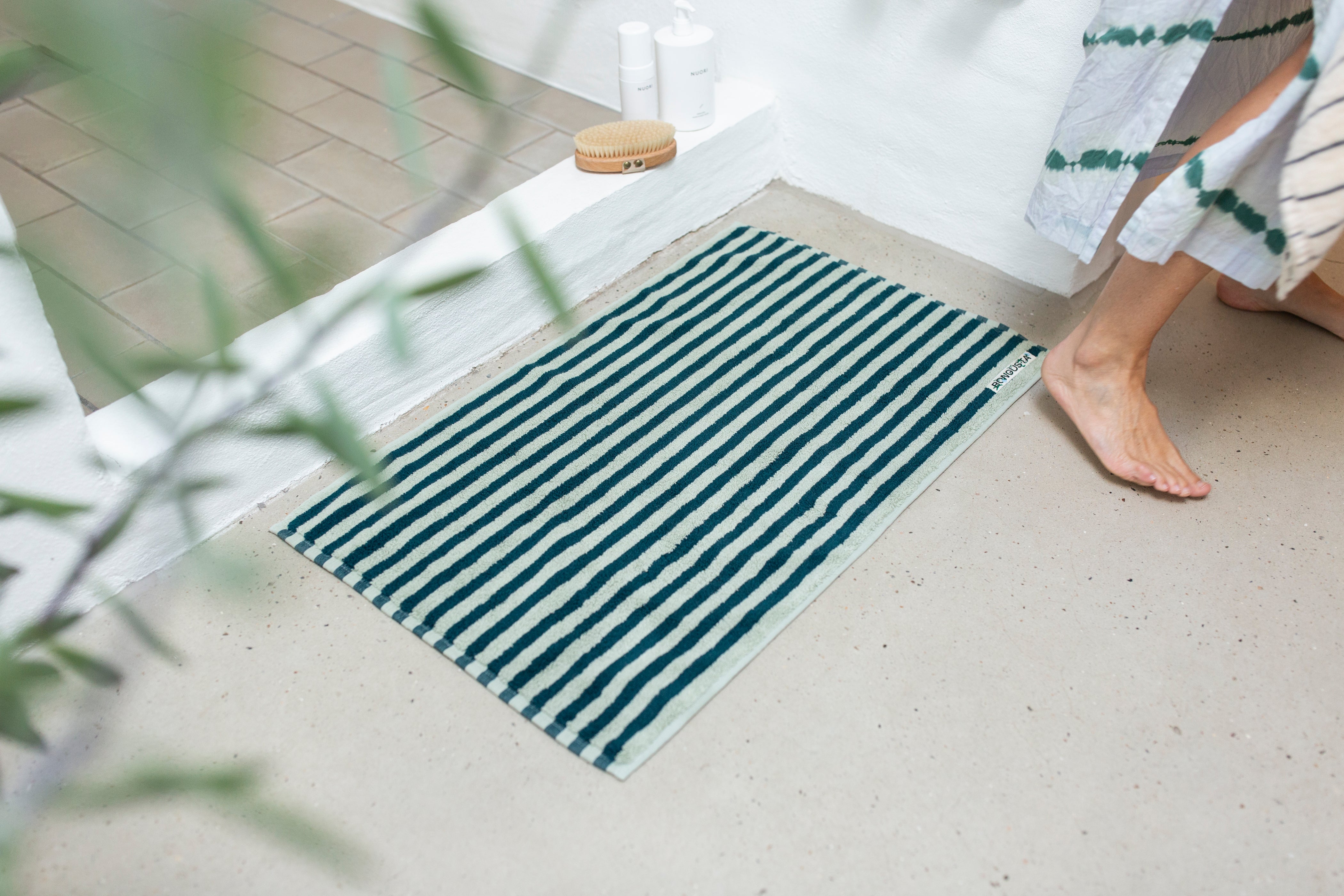 Naram Bath Mat, sea foam & deep teal